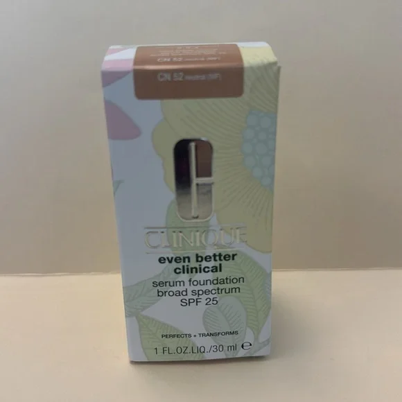 CLINIQUE Even Better Serum Foundation Broad Spectrum SPF25 CN52 MF Neutral $48 - Picture 10 of 13